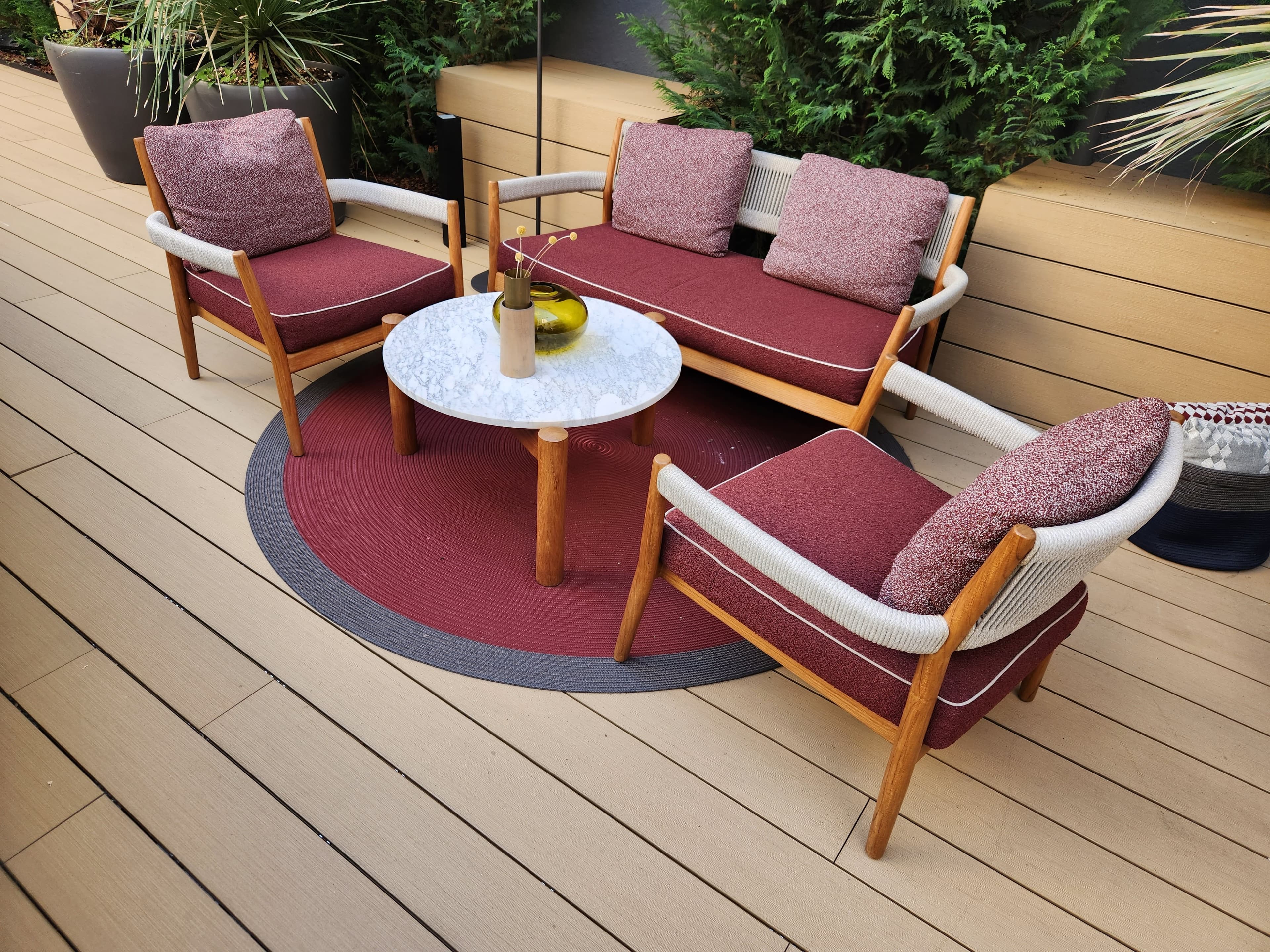 Browse Outdoor furniture